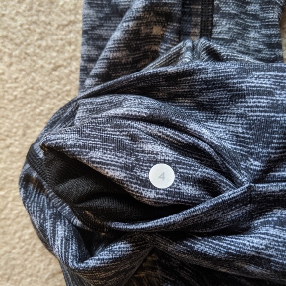 Lululemon wunder under stirrup pant. - Picture 2 of 3